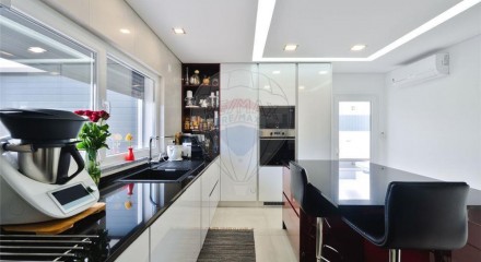 Residential - Single Family Home - T3 - Azeitão (São Lourenço e São Simão), Setubal - PT