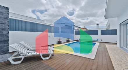 Residential - Single Family Home - T3 - Azeitão (São Lourenço e São Simão), Setubal - PT