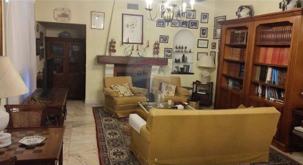 Residential - Single Family Home - T4 - Azeitão (São Lourenço e São Simão), Setubal - PT