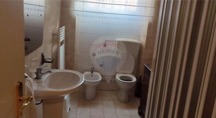 Residential - Single Family Home - T4 - Azeitão (São Lourenço e São Simão), Setubal - PT