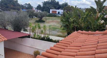 Residential - Single Family Home - T4 - Azeitão (São Lourenço e São Simão), Setubal - PT