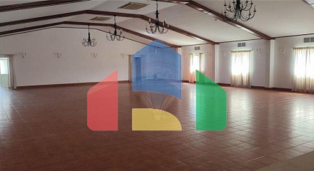 Residential - Single Family Home - T4 - Azeitão (São Lourenço e São Simão), Setubal - PT