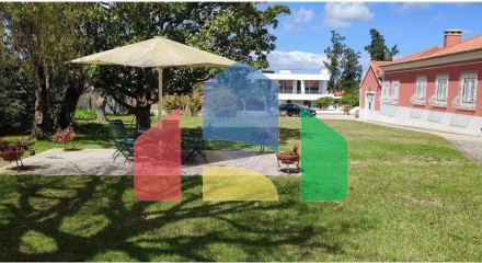 Residential - Single Family Home - T4 - Azeitão (São Lourenço e São Simão), Setubal - PT