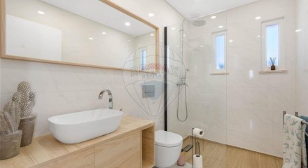Residential - Single Family Home - T3 - Azeitão (São Lourenço e São Simão), Setubal - PT