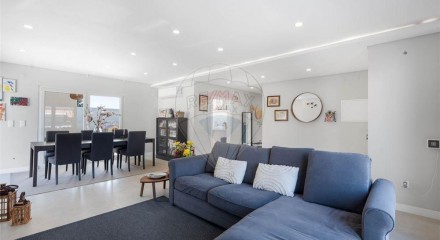 Residential - Single Family Home - T3 - Azeitão (São Lourenço e São Simão), Setubal - PT