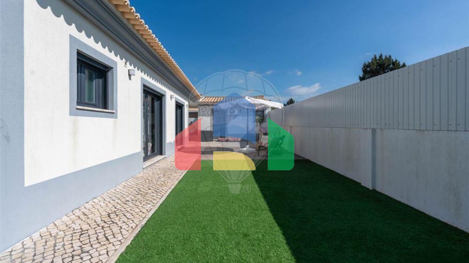 Residential - Single Family Home - T3 - Azeitão (São Lourenço e São Simão), Setubal - PT