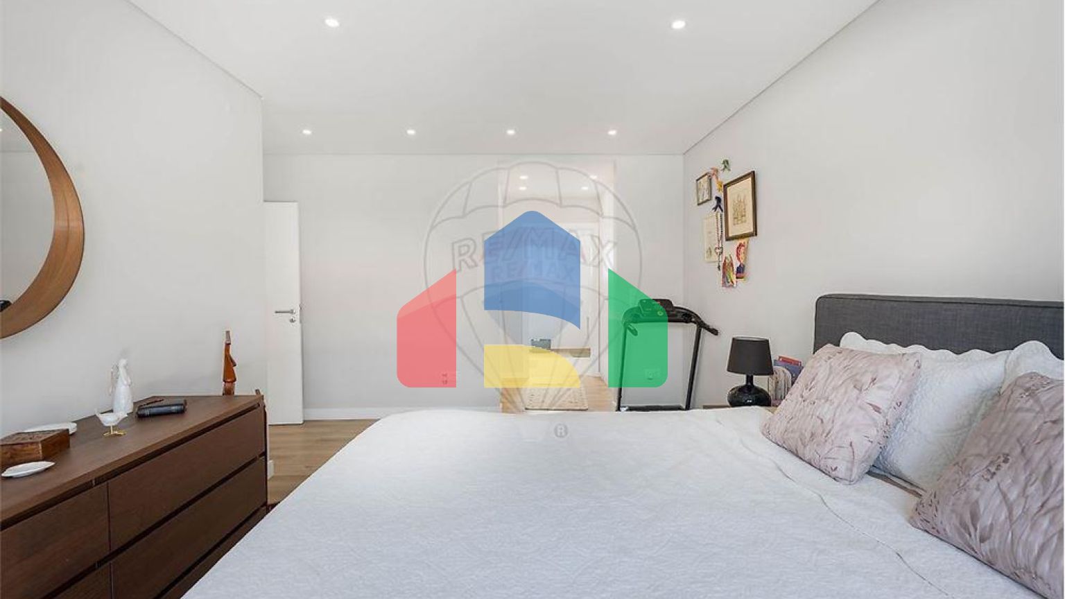 Residential - Single Family Home - T3 - Azeitão (São Lourenço e São Simão), Setubal - PT