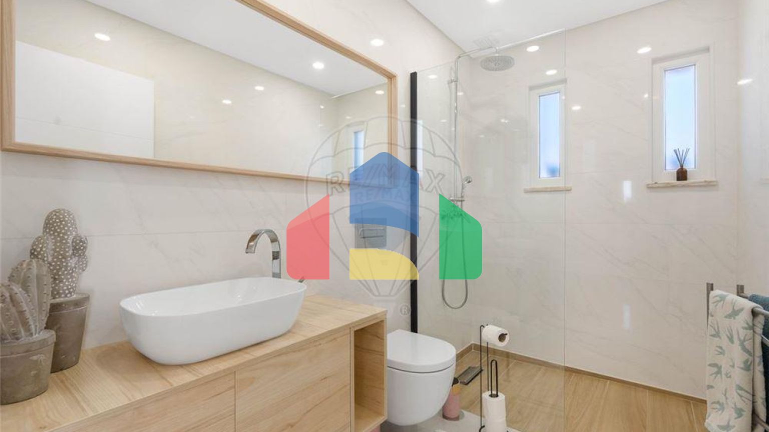 Residential - Single Family Home - T3 - Azeitão (São Lourenço e São Simão), Setubal - PT