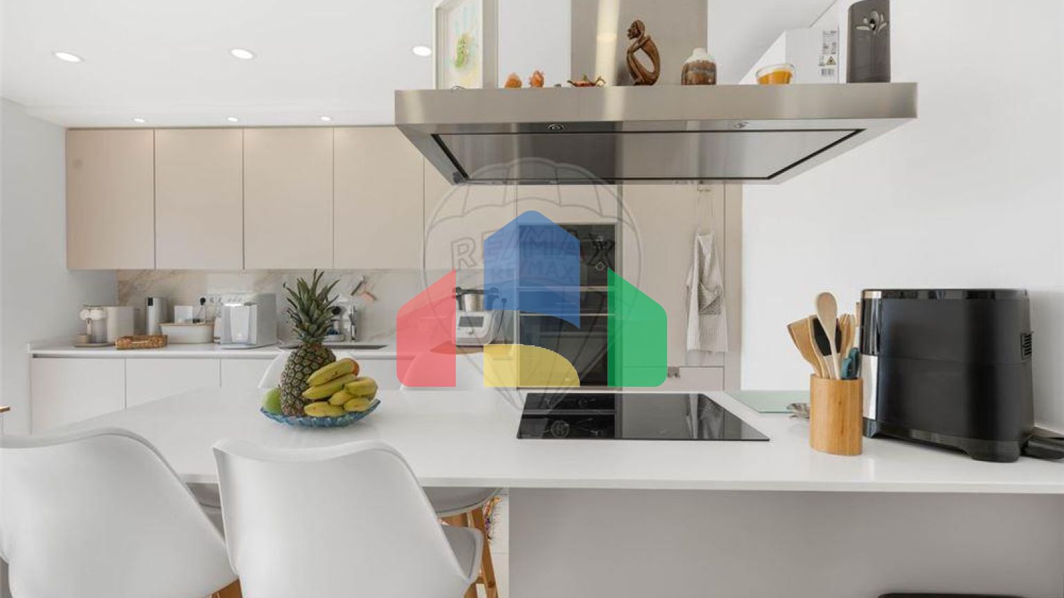 Residential - Single Family Home - T3 - Azeitão (São Lourenço e São Simão), Setubal - PT