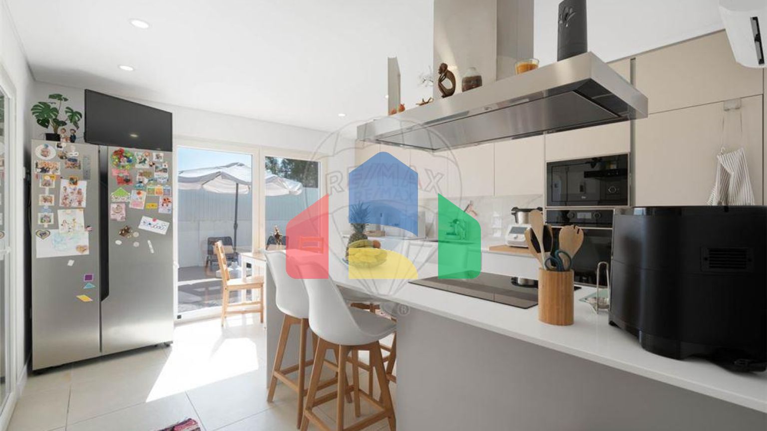 Residential - Single Family Home - T3 - Azeitão (São Lourenço e São Simão), Setubal - PT