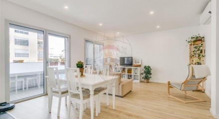 Residential - Condo/Apartment - T3 - Montijo e Afonsoeiro, Montijo - PT