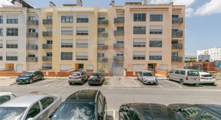 Residential - Condo/Apartment - T3 - Montijo e Afonsoeiro, Montijo - PT
