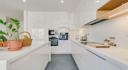 Residential - Condo/Apartment - T3 - Montijo e Afonsoeiro, Montijo - PT