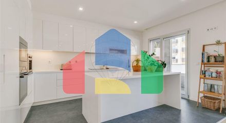 Residential - Condo/Apartment - T3 - Montijo e Afonsoeiro, Montijo - PT