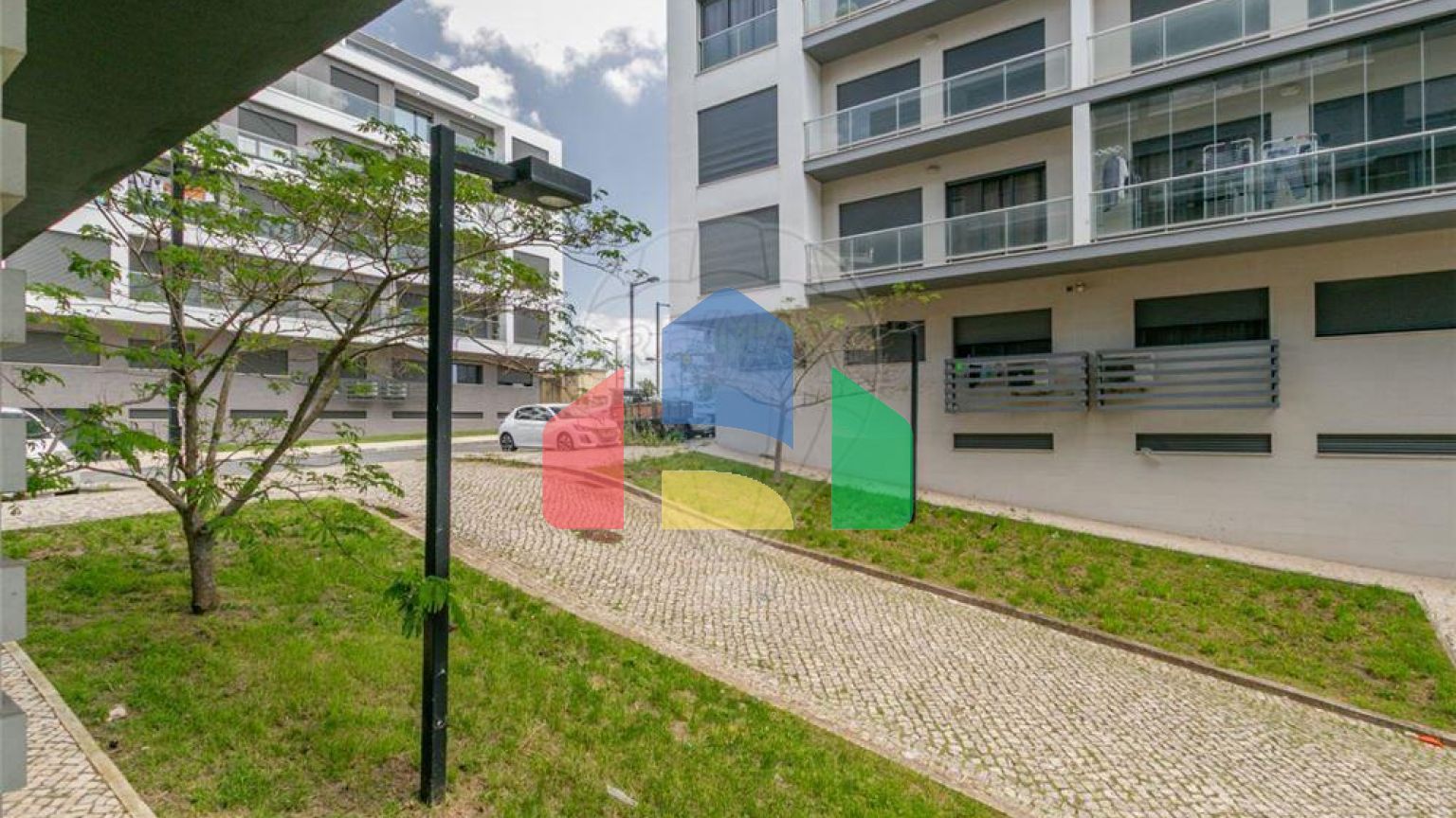 Residential - Condo/Apartment - T3 - Montijo e Afonsoeiro, Montijo - PT