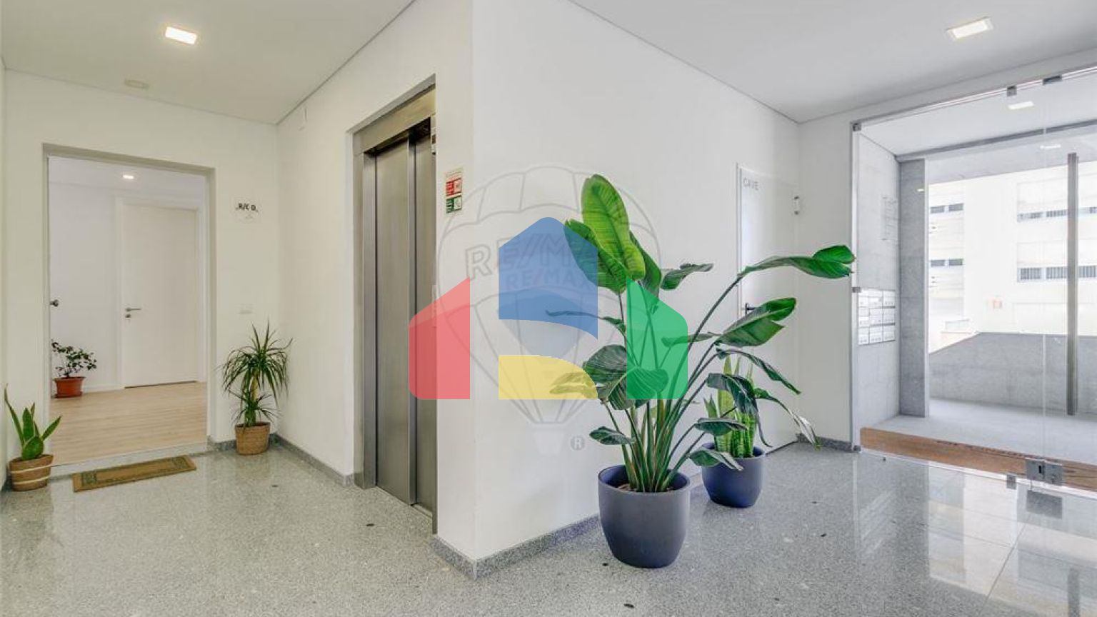 Residential - Condo/Apartment - T3 - Montijo e Afonsoeiro, Montijo - PT