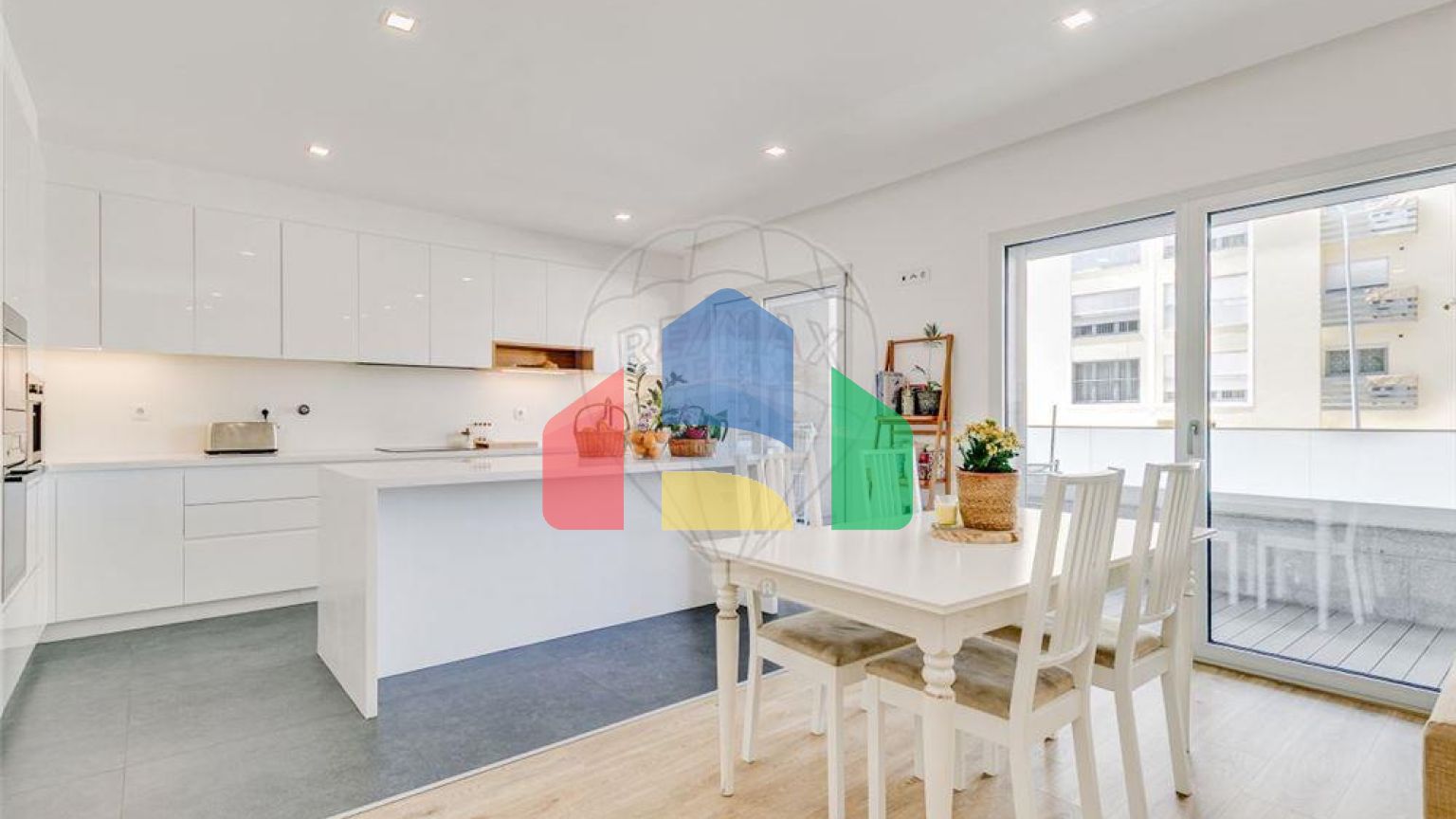 Residential - Condo/Apartment - T3 - Montijo e Afonsoeiro, Montijo - PT