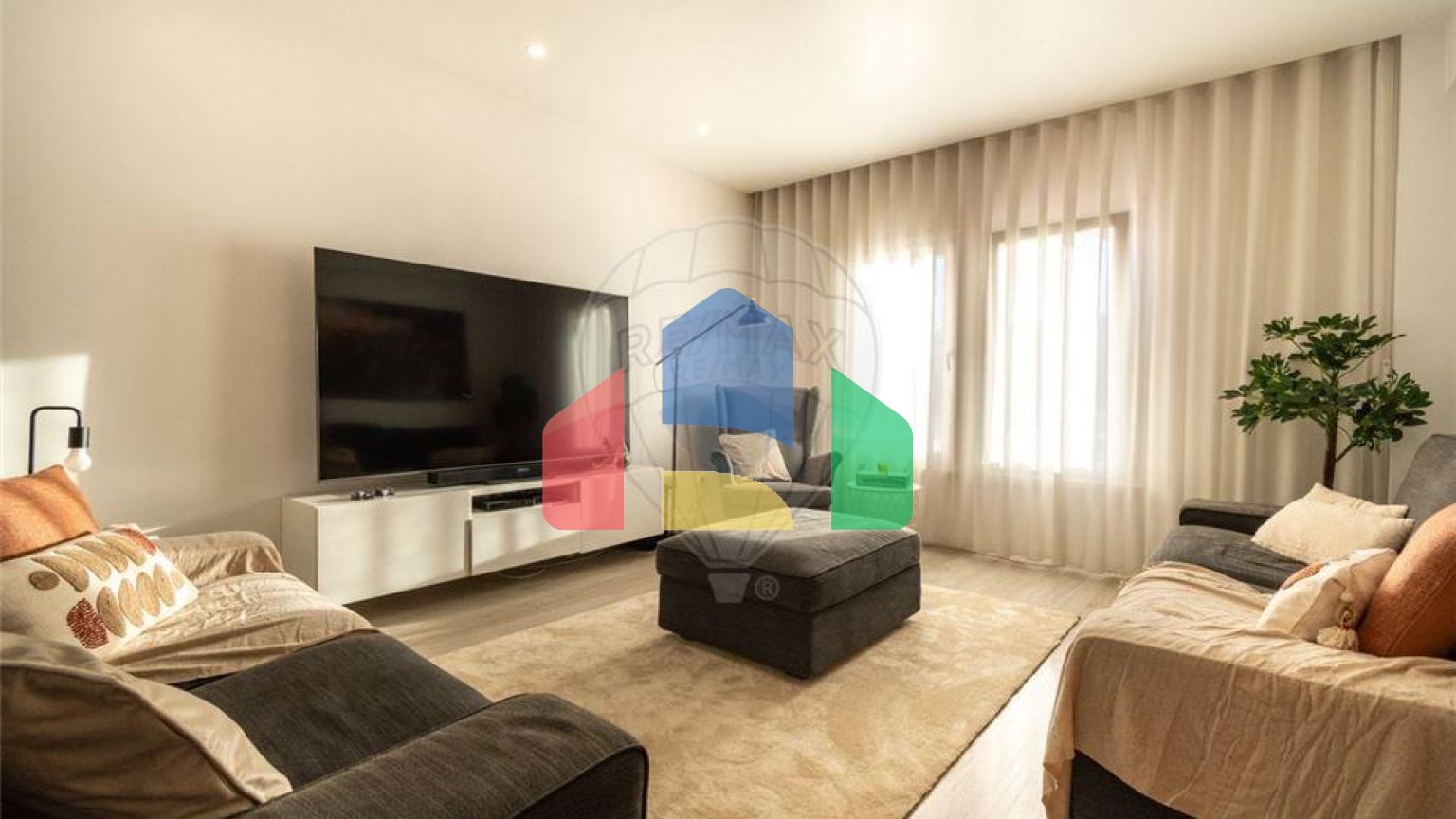 Residential - Single Family Home - T5 - Montijo e Afonsoeiro, Montijo - PT