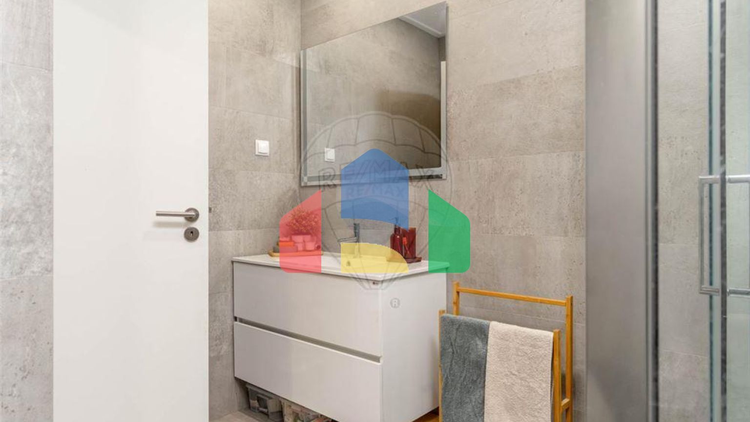 Residential - Single Family Home - T3 - Montijo e Afonsoeiro, Montijo - PT