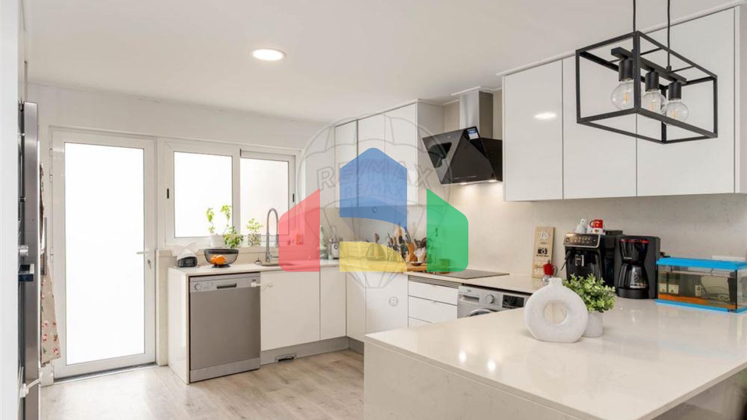 Residential - Single Family Home - T3 - Montijo e Afonsoeiro, Montijo - PT