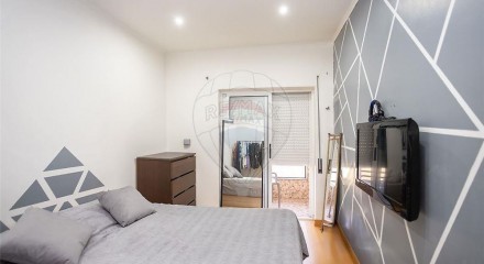 Residential - Condo/Apartment - T2 - Barreiro e Lavradio, Barreiro - PT