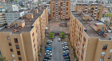 Residential - Condo/Apartment - T3 - Cidade da Maia, Maia - PT