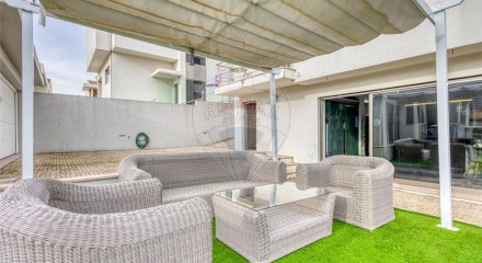 Residential - Single Family Home - T4 - Cidade da Maia, Maia - PT