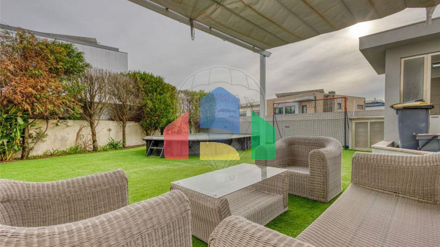 Residential - Single Family Home - T4 - Cidade da Maia, Maia - PT