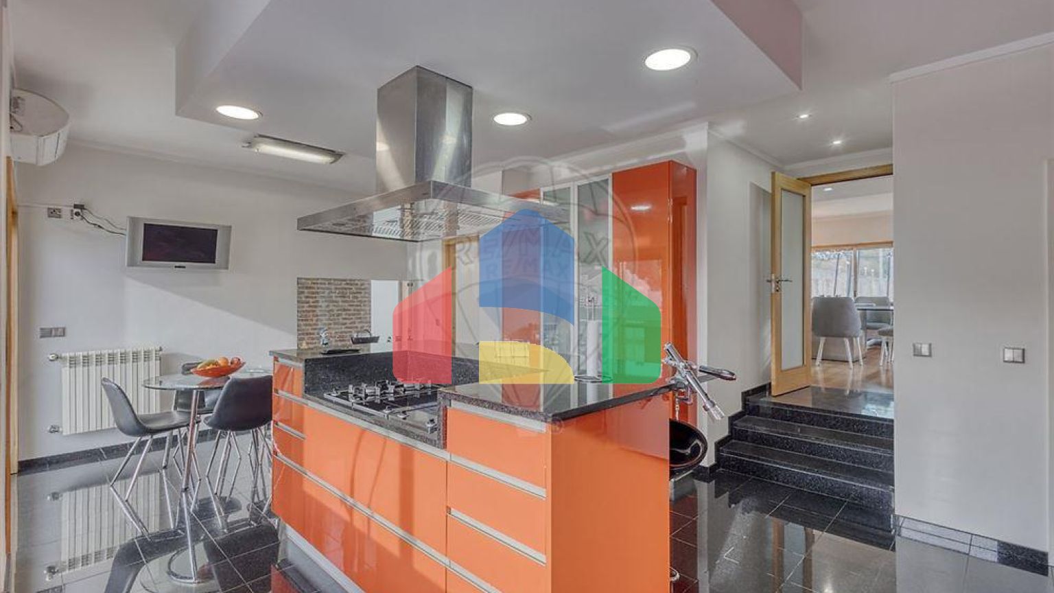 Residential - Single Family Home - T4 - Cidade da Maia, Maia - PT