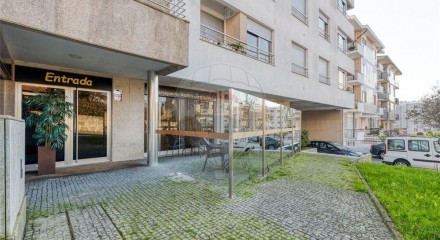 Commercial - Sale of Business - Cidade da Maia, Maia - PT