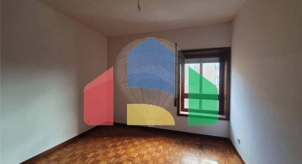 Residential - Condo/Apartment - T4 - Cidade da Maia, Maia - PT