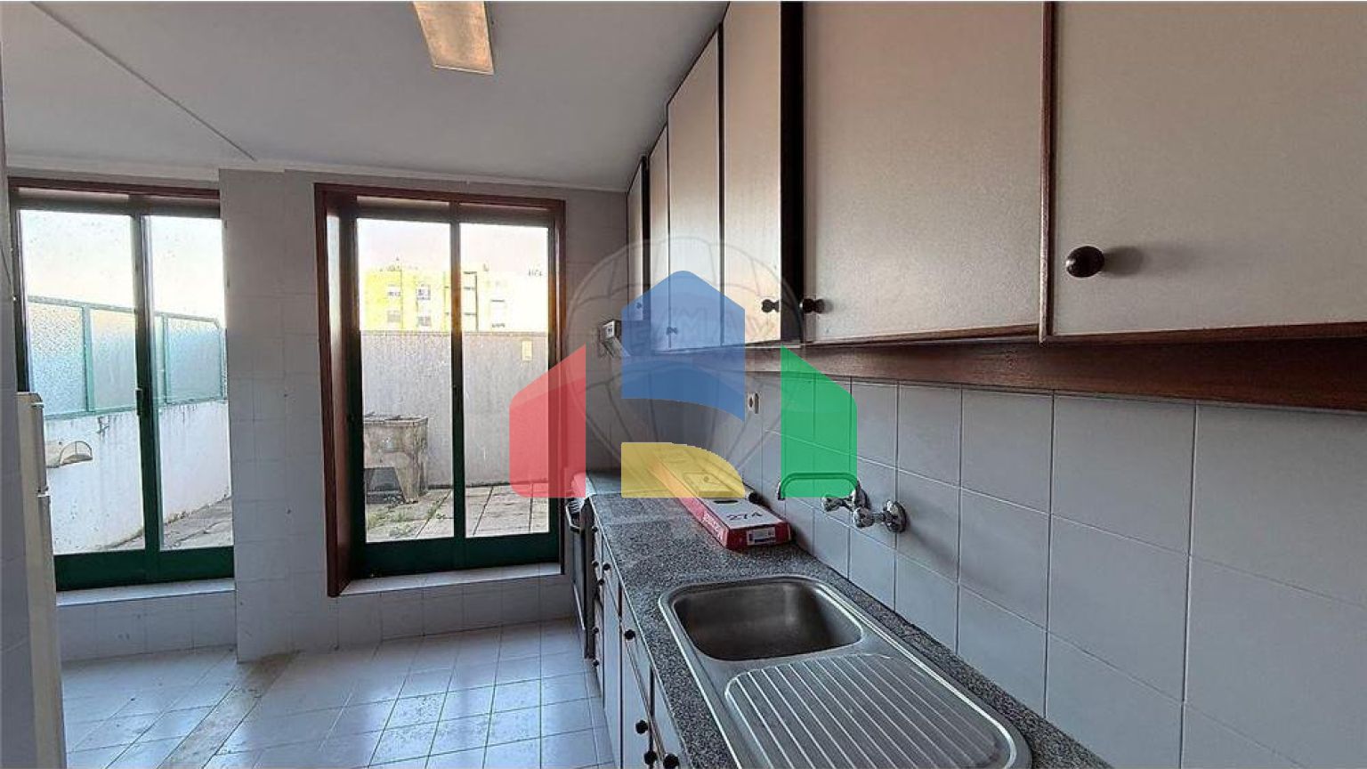 Residential - Condo/Apartment - T2 - Cidade da Maia, Maia - PT