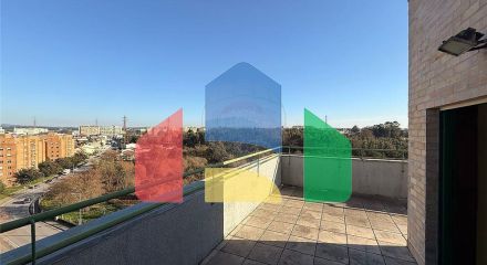 Residential - Condo/Apartment - T2 - Cidade da Maia, Maia - PT