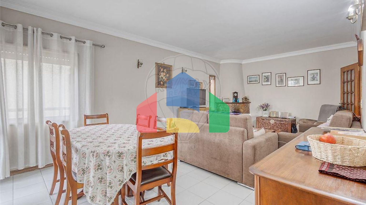 Residential - Condo/Apartment - T3 - Cidade da Maia, Maia - PT