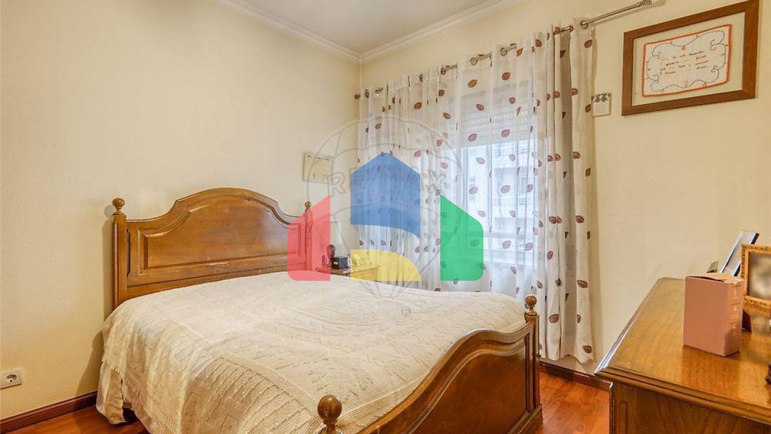 Residential - Condo/Apartment - T3 - Cidade da Maia, Maia - PT