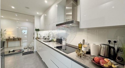 Residential - Condo/Apartment - T3 - Montenegro, Faro - PT