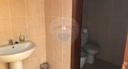 Commercial - Commercial/Retail - Casal de Cambra, Sintra - PT