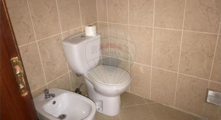 Commercial - Commercial/Retail - Casal de Cambra, Sintra - PT