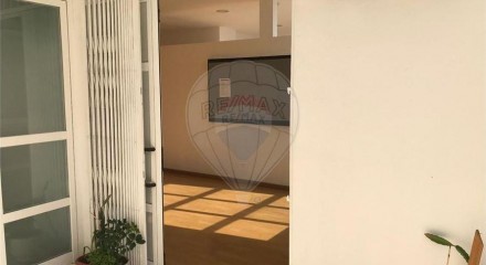 Commercial - Commercial/Retail - Casal de Cambra, Sintra - PT