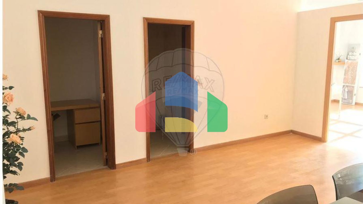 Commercial - Commercial/Retail - Casal de Cambra, Sintra - PT