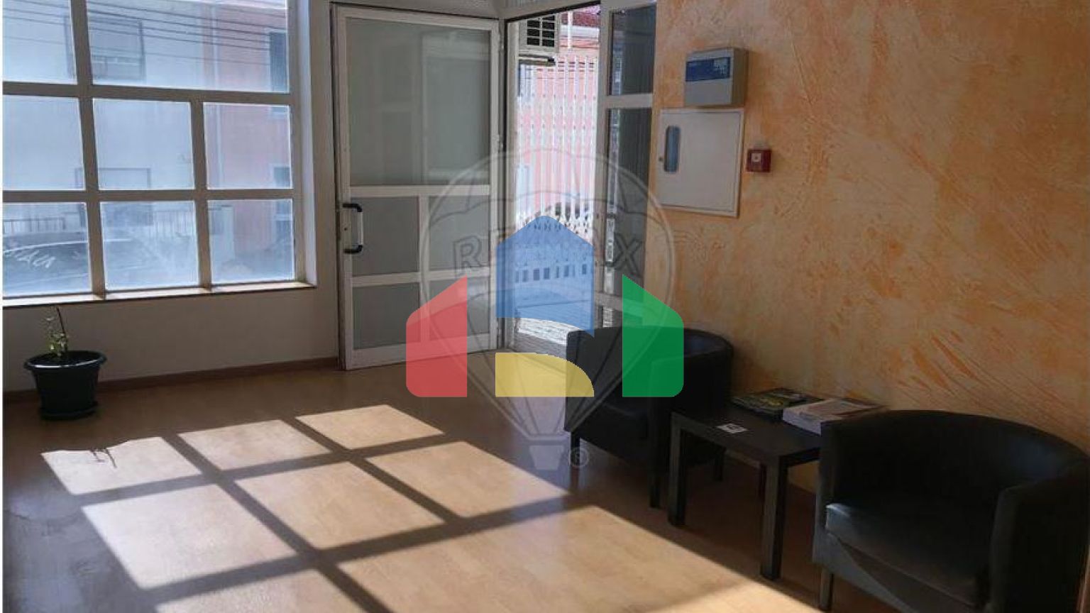 Commercial - Commercial/Retail - Casal de Cambra, Sintra - PT