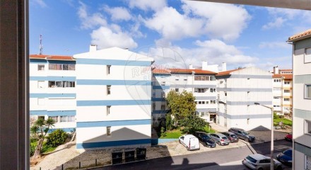 Residential - Condo/Apartment - T4 - Sao Domingos de Rana, Cascais - PT