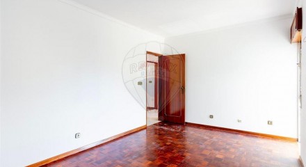 Residential - Condo/Apartment - T4 - Sao Domingos de Rana, Cascais - PT