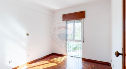 Residential - Condo/Apartment - T4 - Sao Domingos de Rana, Cascais - PT