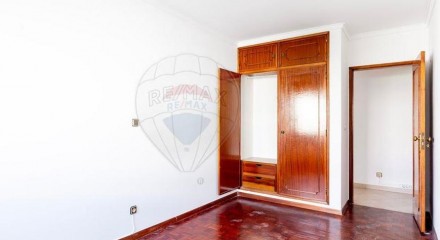 Residential - Condo/Apartment - T4 - Sao Domingos de Rana, Cascais - PT
