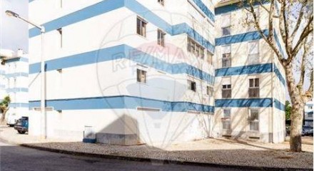 Residential - Condo/Apartment - T4 - Sao Domingos de Rana, Cascais - PT