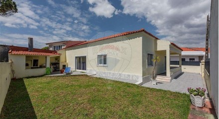 Residential - Single Family Home - T3 - Sao Domingos de Rana, Cascais - PT