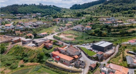 Residential - Single Family Home - T6 - Cepães e Fareja, Fafe - PT