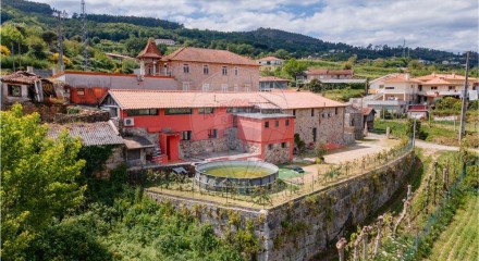 Residential - Single Family Home - T6 - Cepães e Fareja, Fafe - PT