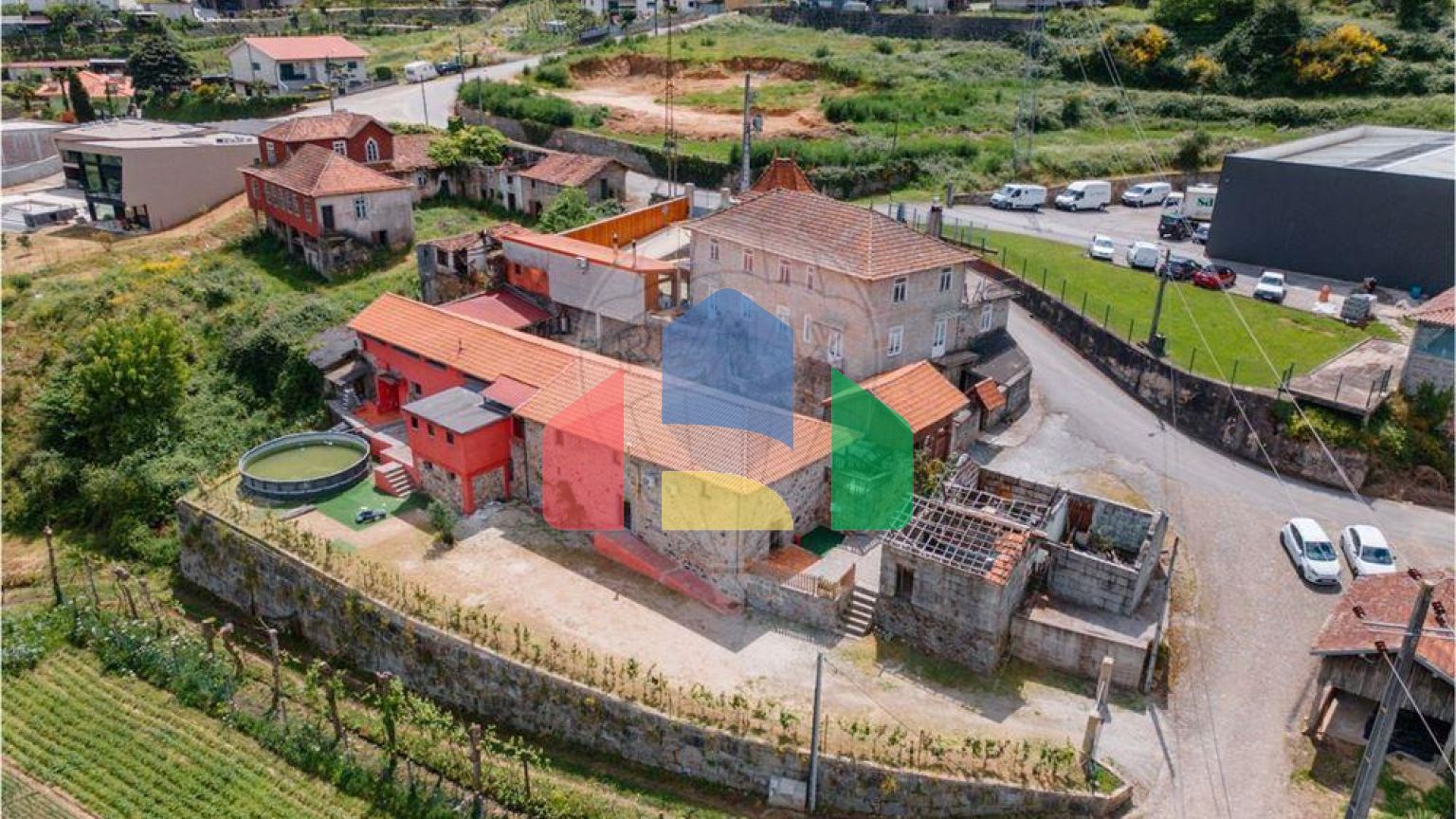 Residential - Single Family Home - T6 - Cepães e Fareja, Fafe - PT